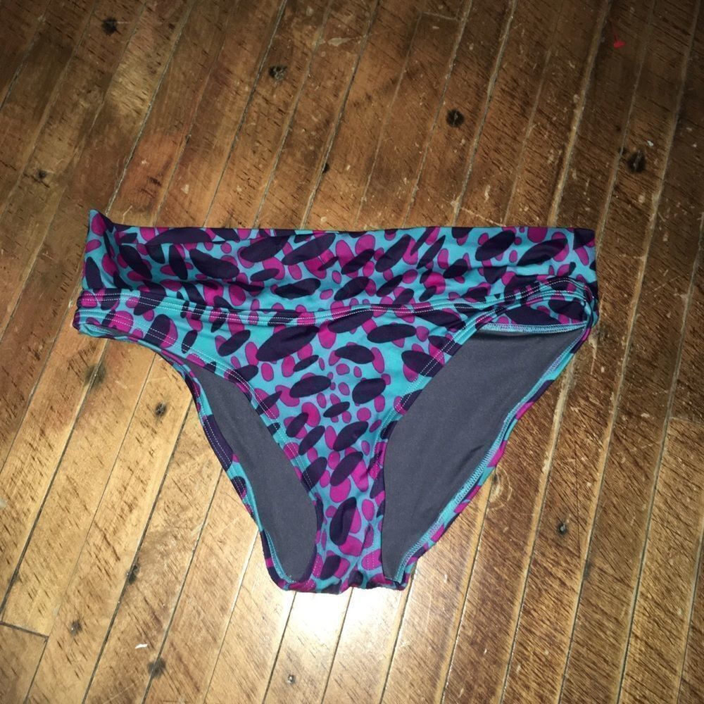 Victoria’s Secret S patterned swim bottoms